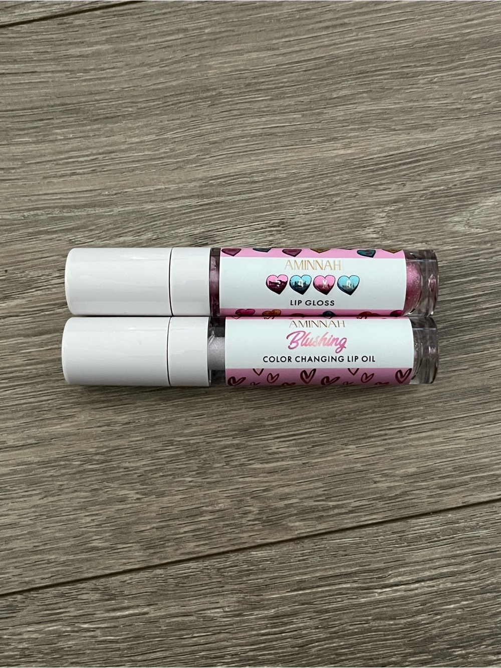 NWT AMINNAH Blushing Color-Changing Lip Oil & XOXO Gloss Bundle